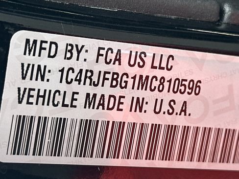 Used 2021 Jeep Grand Cherokee Limited w/ Premium Lighting Group AWD/4WD image 34