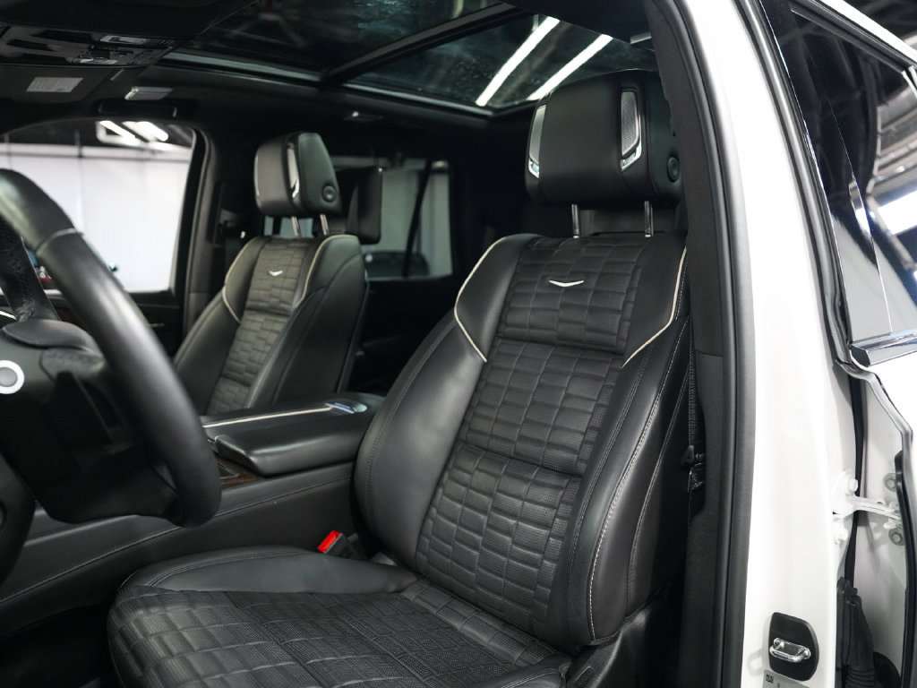 Used 2024 Cadillac Escalade Sport Platinum w/ LPO, Floor Liner Package AWD/4WD image 30