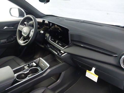 New 2026 Chevrolet Equinox LT w/ Convenience Package II FWD image 29