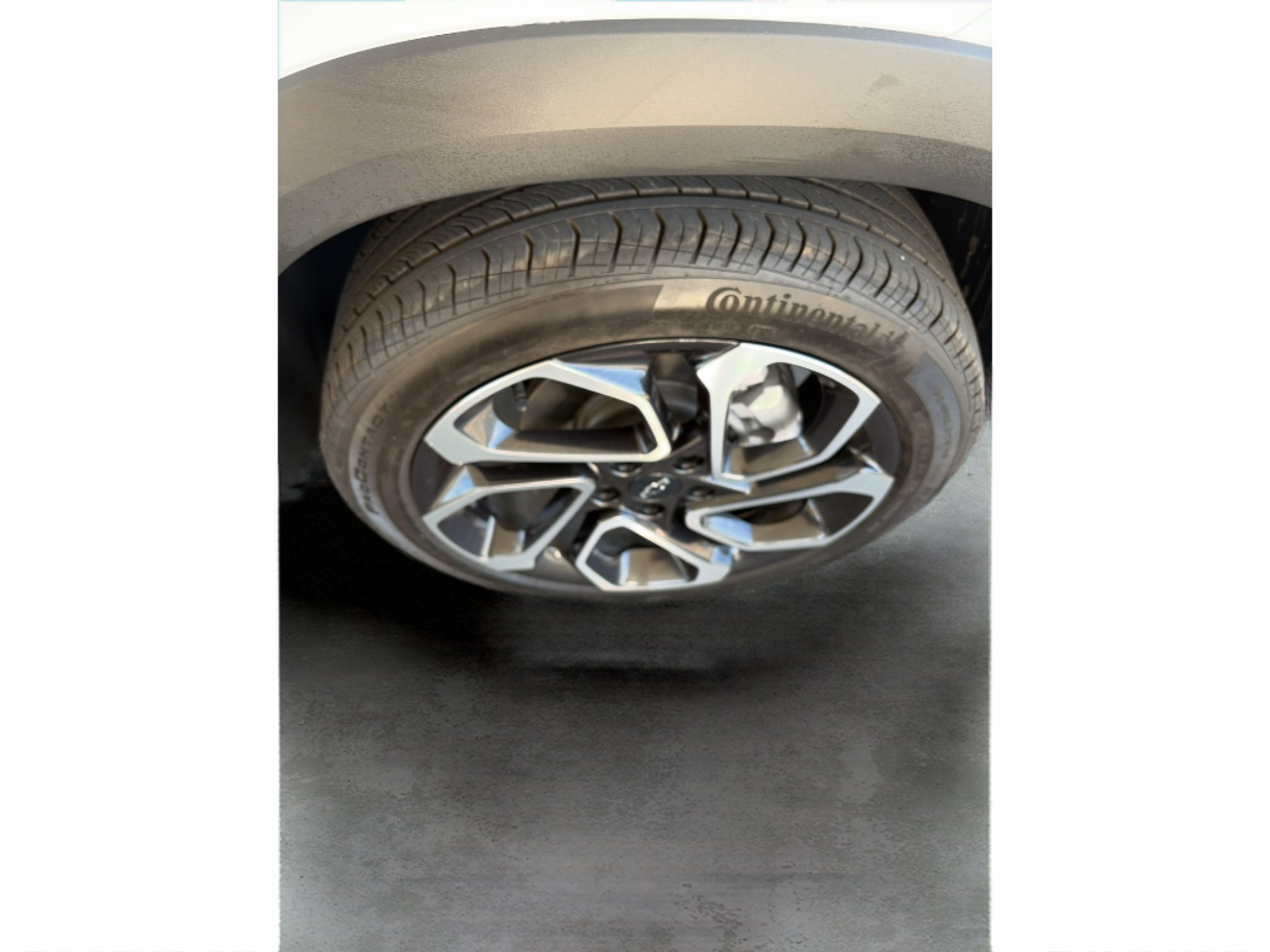 Used 2026 Chevrolet Trax RS w/ Sunroof Package FWD image 15