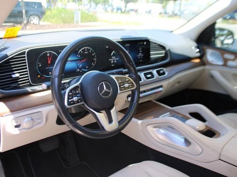 Certified 2022 Mercedes-Benz GLE 350 4MATIC w/ AMG Line Exterior image 4