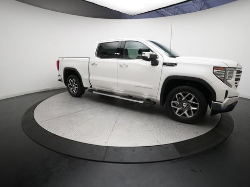 Used 2022 GMC Sierra 1500 SLT w/ SLT Convenience Package AWD/4WD image 34
