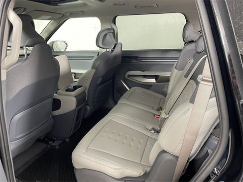 New 2026 Kia EV9 Wind image 17