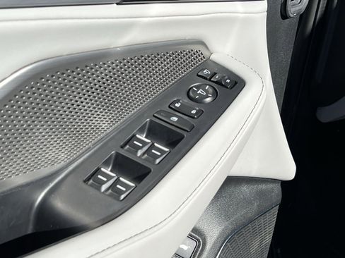 Certified 2023 Acura MDX w/Technology Package image 16