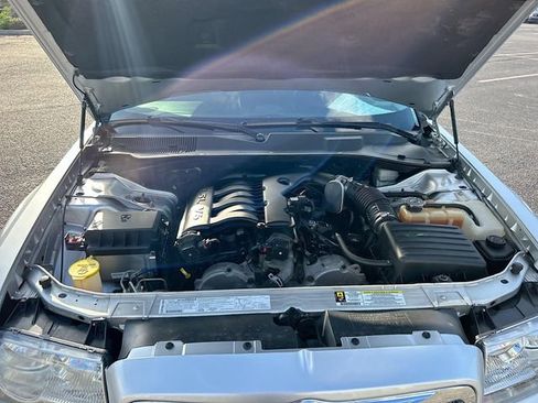Used 2007 Chrysler 300 Touring L RWD image 29