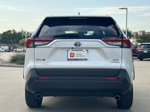 Used 2023 Toyota RAV4 XLE Premium AWD/4WD image 4