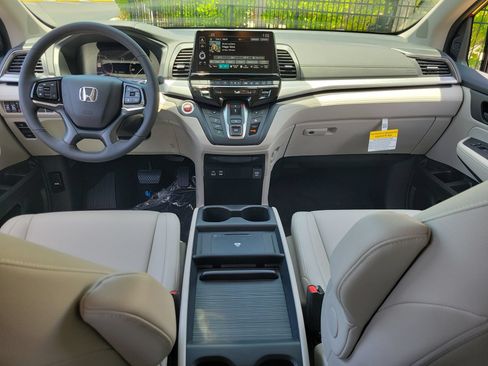 New 2026 Honda Odyssey EX-L image 13