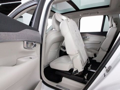 Used 2024 Volvo XC90 B6 Plus w/ Protection Package Premier image 26