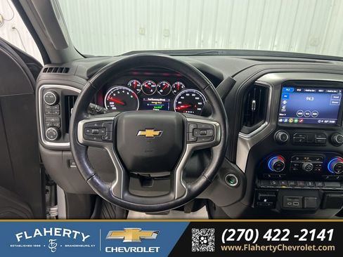 Used 2022 Chevrolet Silverado 1500 LT image 28
