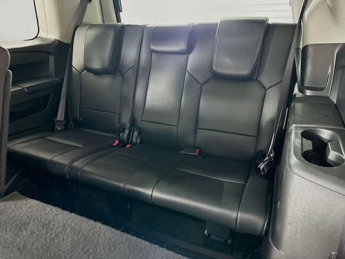 Used 2015 Honda Pilot Touring image 40