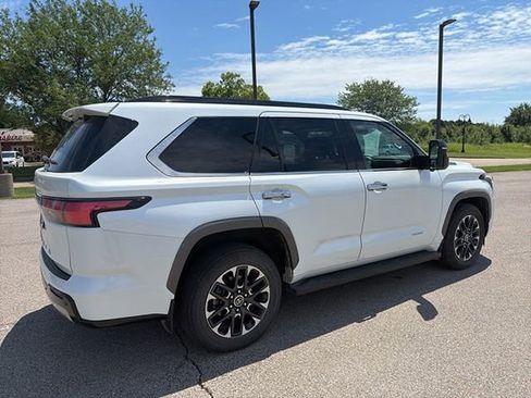 Used 2023 Toyota Sequoia Limited w/ Tow Technology Package AWD/4WD image 16