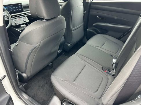 New 2026 Hyundai Tucson SE image 17
