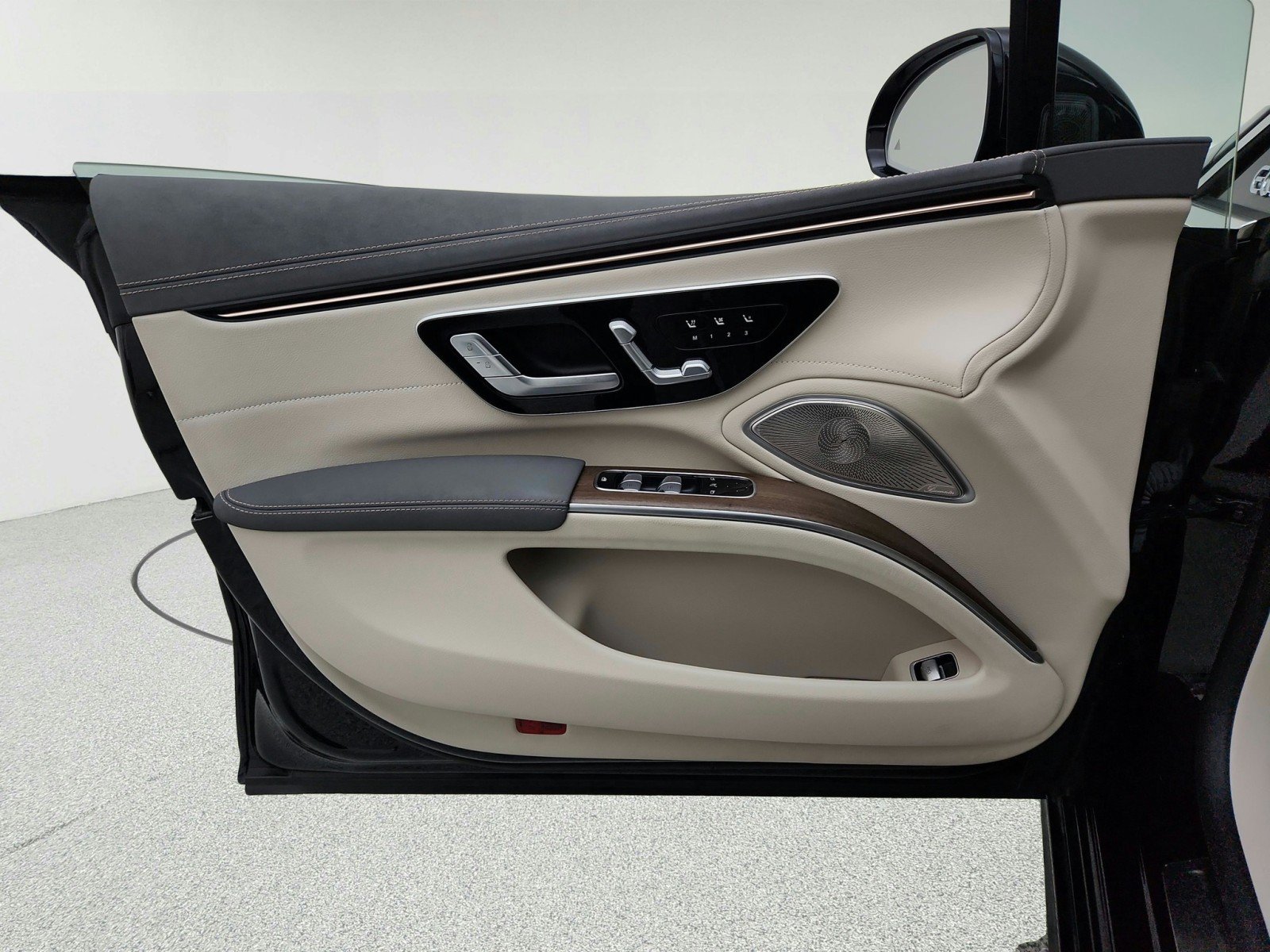 Certified 2023 Mercedes-Benz EQS 450+ Sedan image 26
