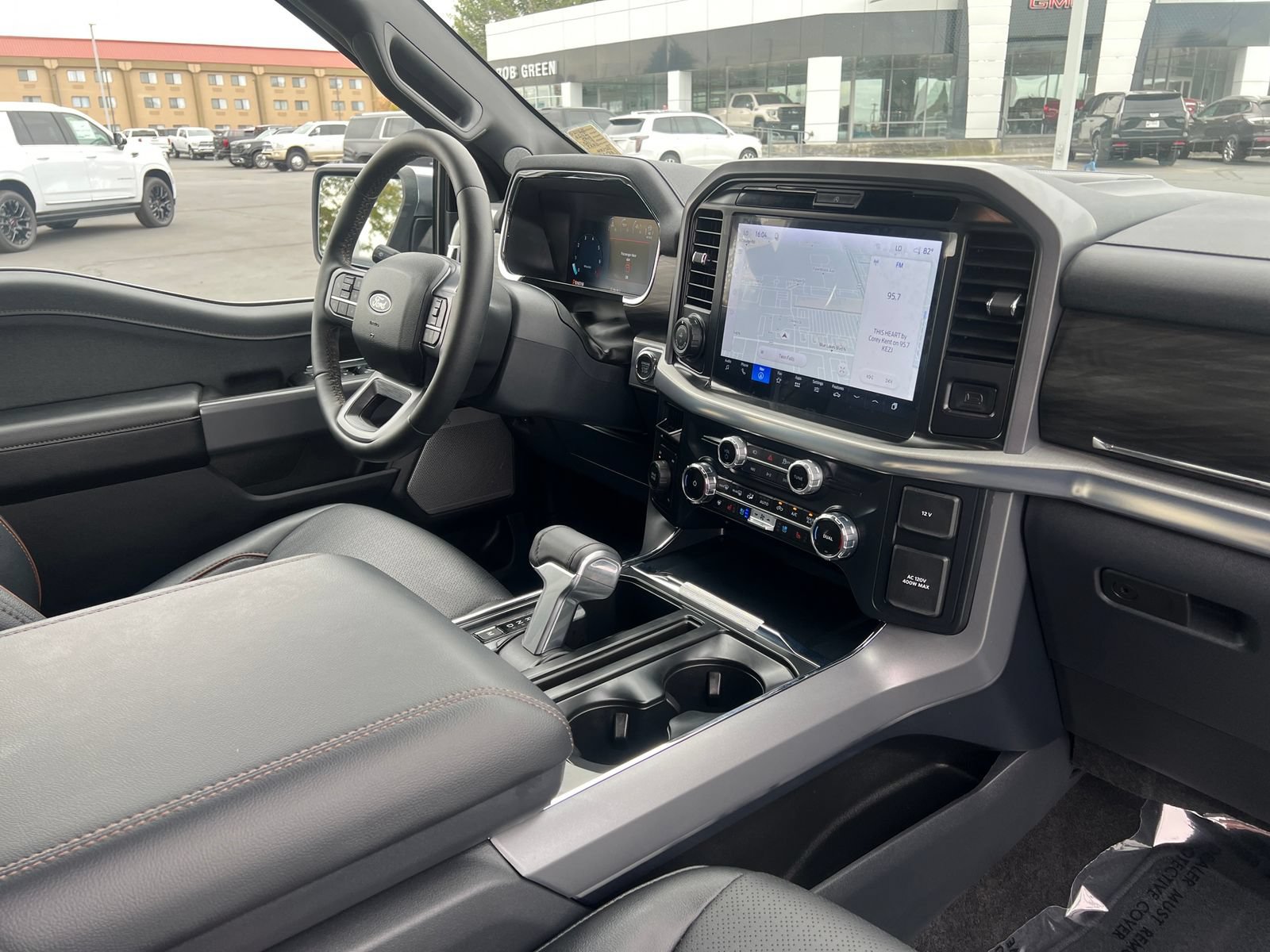 Used 2026 Ford F150 Lariat AWD/4WD image 33