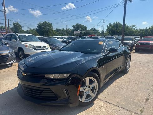 Used 2016 Chevrolet Camaro LT RWD image 28