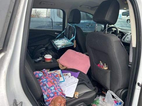 Used 2017 Ford Escape SE image 16