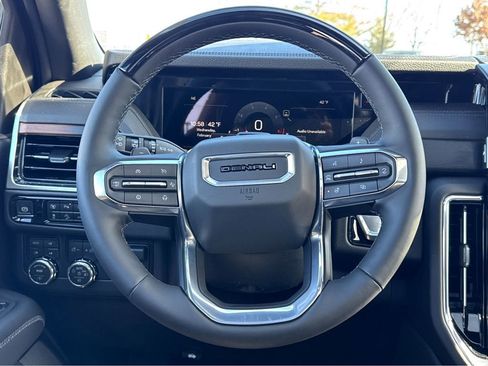 New 2026 GMC Yukon XL Denali w/ Denali Reserve Package image 17