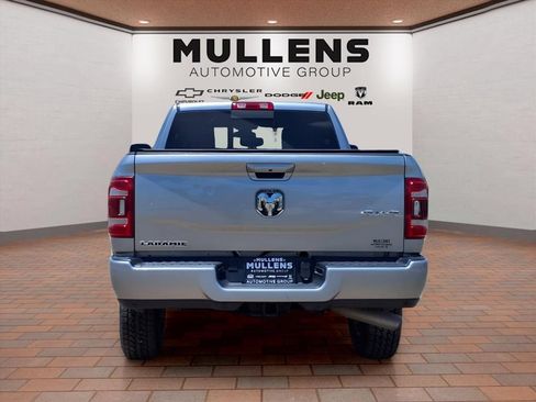 Used 2024 RAM 2500 Laramie AWD/4WD image 6