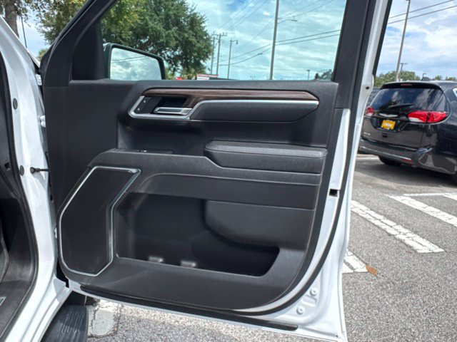 Used 2025 Chevrolet Silverado 1500 LT AWD/4WD image 13