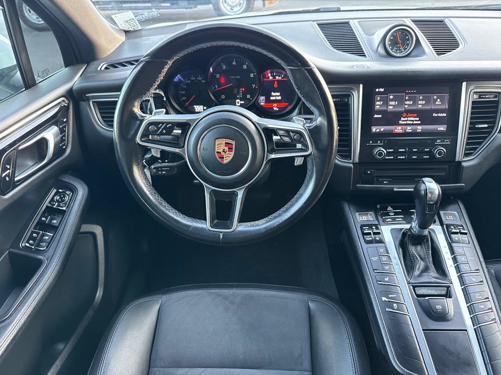 Used 2018 Porsche Macan AWD/4WD image 21
