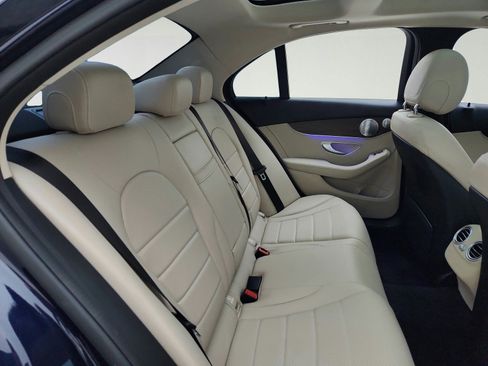 Used 2020 Mercedes-Benz C 300 4MATIC Sedan image 29