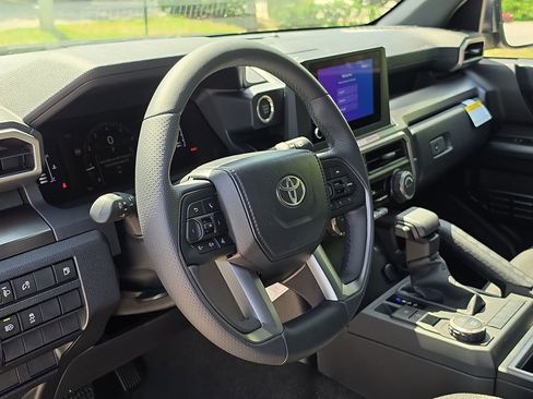 New 2026 Toyota 4Runner SR5 RWD image 7