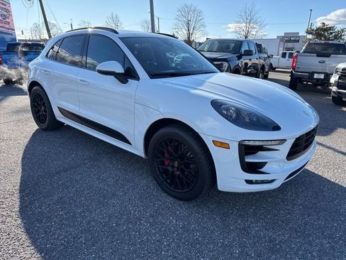 Used 2018 Porsche Macan GTS image 4
