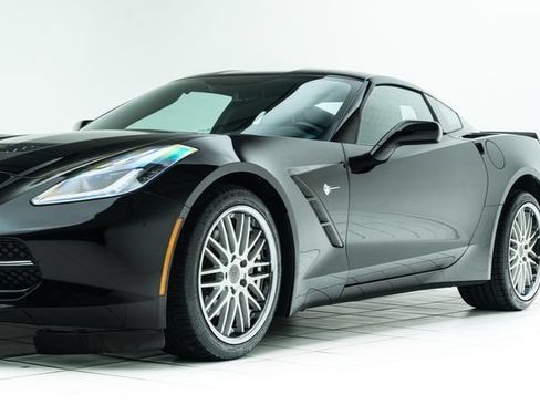 Used 2014 Chevrolet Corvette Stingray Coupe RWD image 9