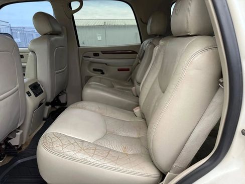 Used 2004 Cadillac Escalade 2WD image 21
