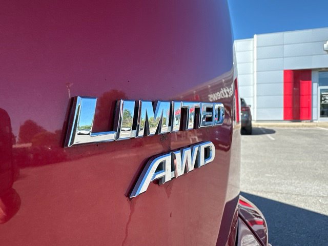 Used 2017 Toyota RAV4 Limited w/ All Weather Liner Package AWD/4WD image 3