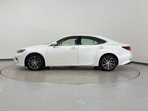 Used 2017 Lexus ES 350 FWD image 2