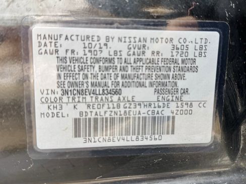 Used 2020 Nissan Versa SV image 23