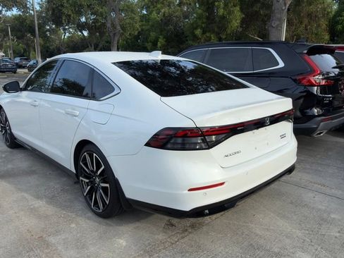 Used 2025 Honda Accord Touring image 8