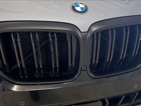 Certified 2025 BMW X5 M60i w/ Executive Package image 30
