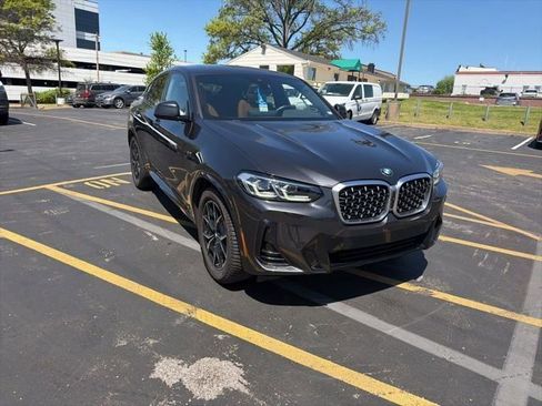 Used 2022 BMW X4 xDrive30i w/ M Sport Package 2 AWD/4WD image 5