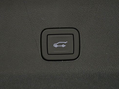 New 2026 GMC Yukon Denali Ultimate AWD/4WD image 33