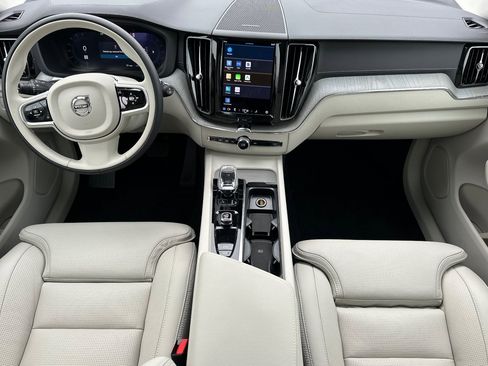 New 2025 Volvo XC60 B5 Ultra w/ Protection Package Premier image 12