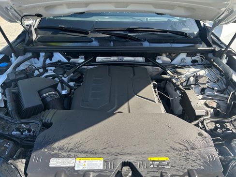 Used 2025 Audi Q5 Premium Plus w/ Premium Plus image 16