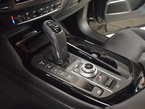 Certified 2023 Maserati Levante GT AWD/4WD image 34
