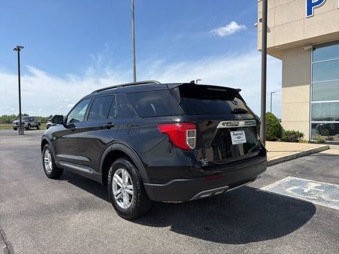 Certified 2020 Ford Explorer XLT w/ Equipment Group 202A AWD/4WD image 7