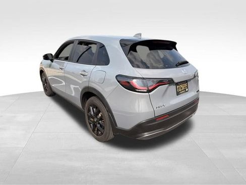 Used 2024 Honda HR-V Sport image 6