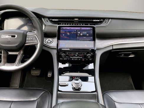 Certified 2023 Jeep Grand Cherokee Limited AWD/4WD image 12