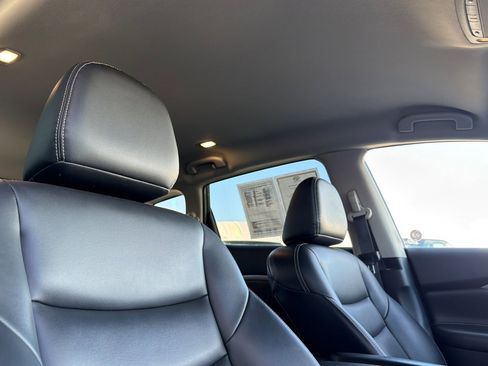 Used 2023 Nissan Murano SV image 17