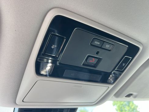 Used 2025 Toyota Grand Highlander AWD image 30