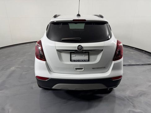 Used 2022 Buick Encore Preferred w/ Safety Package FWD image 6