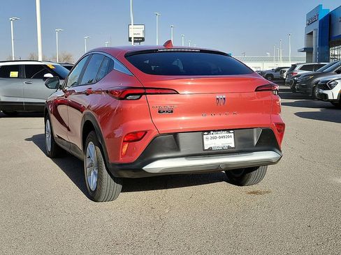 Used 2024 Buick Envista Preferred w/ Convenience I Package image 8