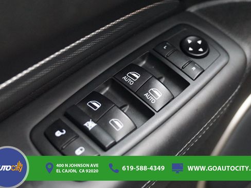 Used 2020 Dodge Durango R/T w/ Blacktop Package RWD image 20
