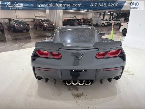 Used 2017 Chevrolet Corvette Stingray Coupe w/ 1LT image 7