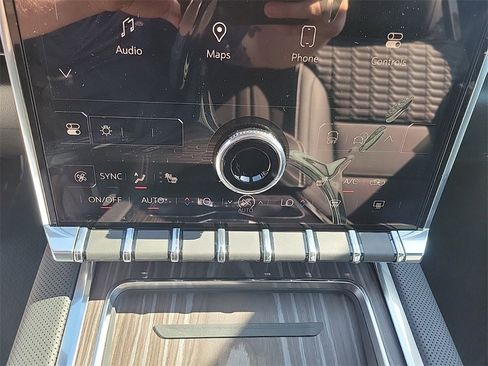 New 2025 GMC Sierra EV Denali image 25