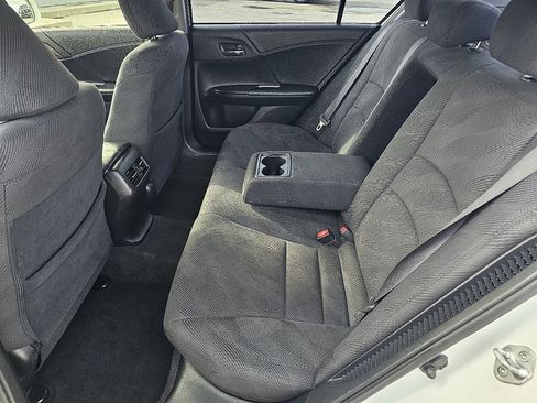 Used 2017 Honda Accord Hybrid Sedan image 21